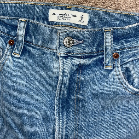 SOLD Abercrombie & Fitch 90’s straight ultra high rise jeans - Picture 2 of 2